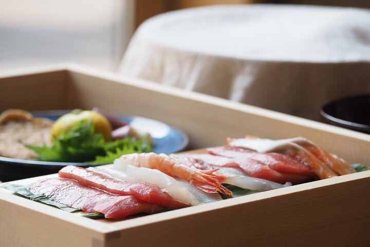 Privat sushilektion i Tokyo–6 slag, kulturhistoria och full måltid