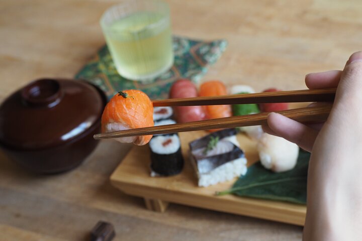 Privat sushilektion i Tokyo–6 slag, kulturhistoria och full måltid