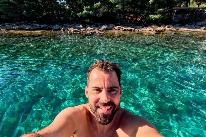 Makarska: 3-øy Speedboat Tour med Cave og Blue Lagoon