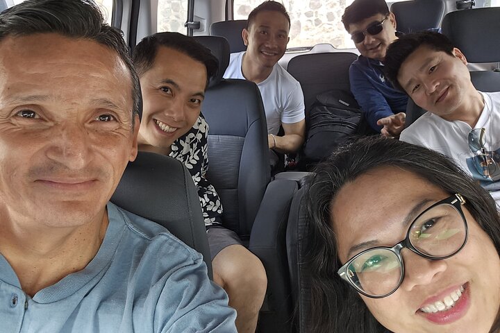 Gemeinsamer Transfer von Panajachel Atitlan nach Guatemala-Stadt