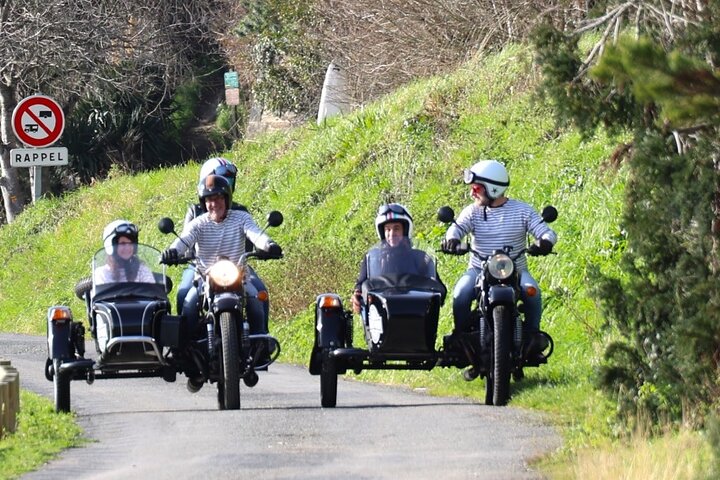 Saint Malo et Saint Suliac en Sidecar Vintage avec Chauffeur