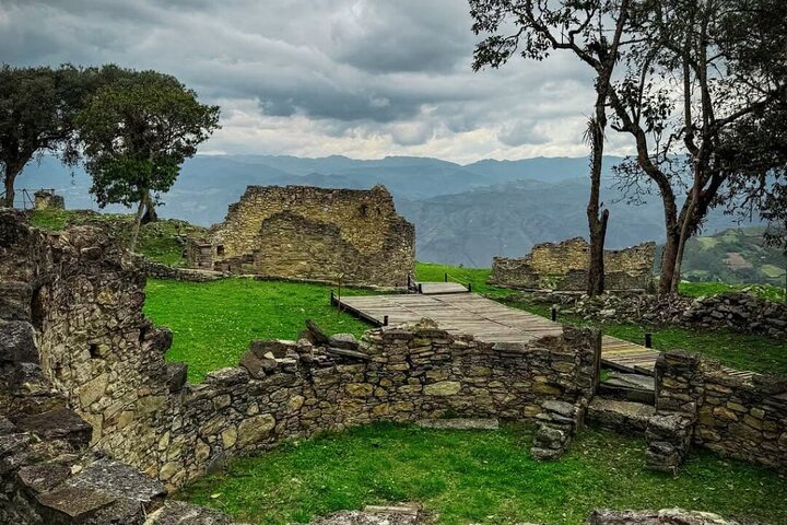 Een dagvullende tour van Chachapoyas naar het historische Kuelap.