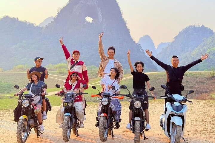 3 - Day Cao Bang Loop Motorbike Adventure, Vie ethnique de Hanoï
