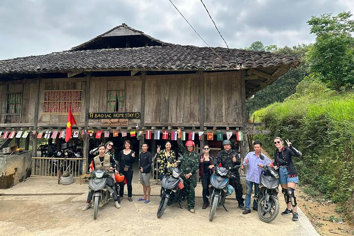 3 - Day Cao Bang Loop Motorbike Adventure, Vie ethnique de Hanoï