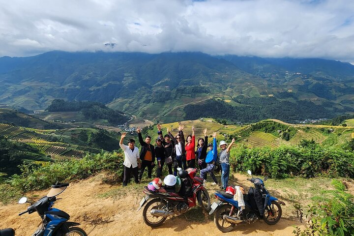 3 - Day Cao Bang Loop Motorbike Adventure, Vie ethnique de Hanoï