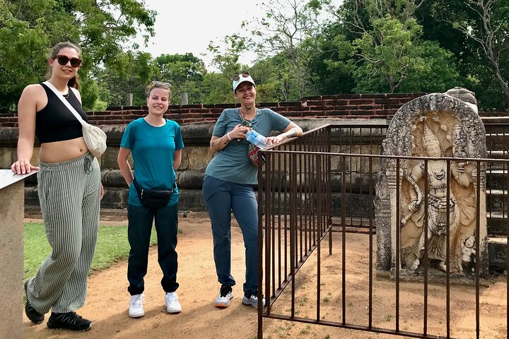 Tour Privado de Patrimônio de Anuradhapura - Tudo Incluído