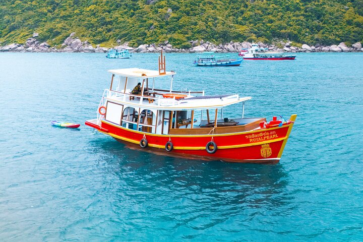 Ko Tao: Vintage båd - lille gruppe snorkling dagstur med måltider