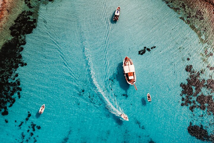 Crucero de medio día por Paros Antiparos y Despotiko