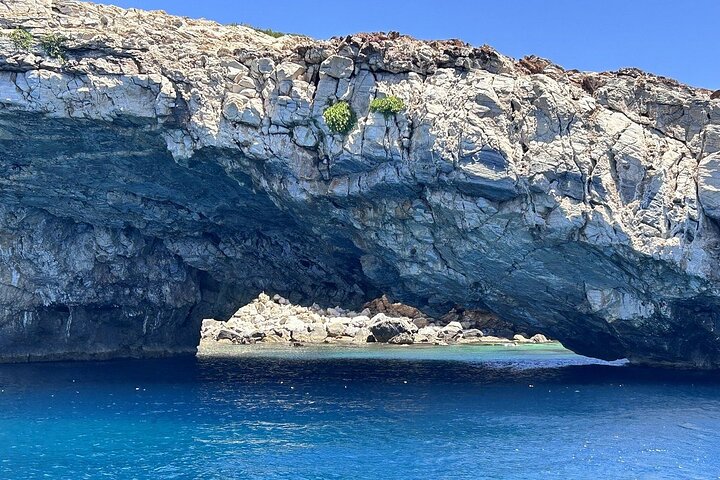 Crucero de medio día por Paros Antiparos y Despotiko