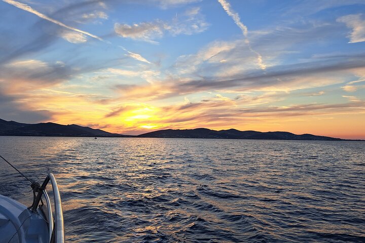Crucero de medio día por Paros Antiparos y Despotiko