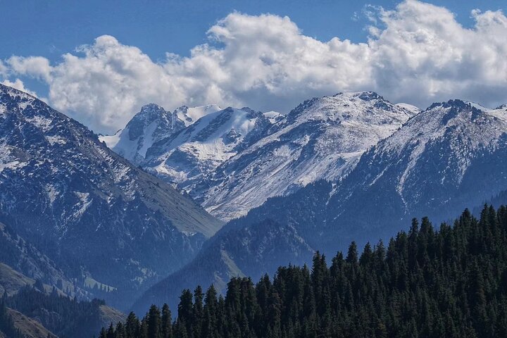 Privat dagstur til Tianchi Heavenly Lake og Red Hill fr Urumqi