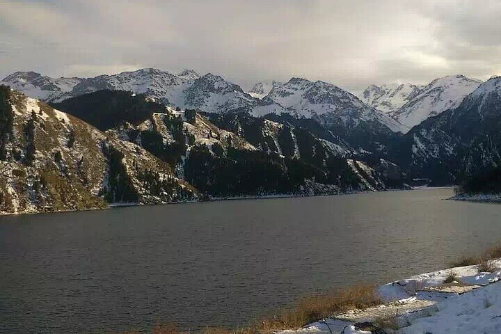 Privat dagstur til Tianchi Heavenly Lake og Red Hill fr Urumqi