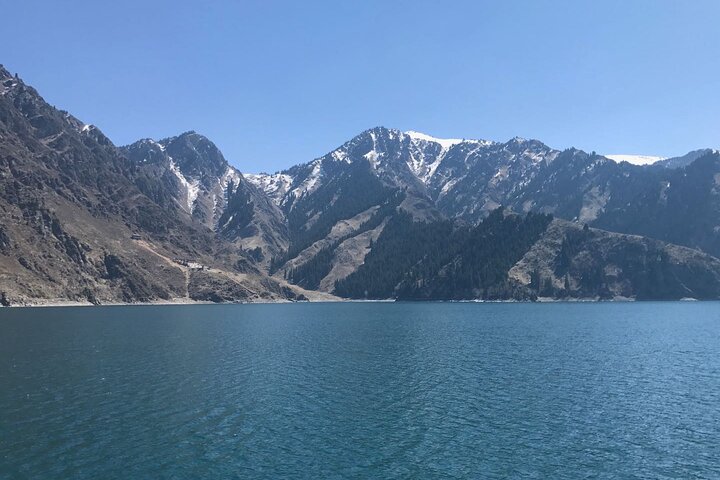Privat dagstur til Tianchi Heavenly Lake og Red Hill fr Urumqi