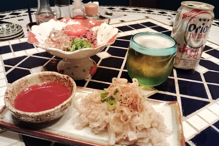 Okinawa: Local Bar-Hopping aventura na cidade de sua escolha