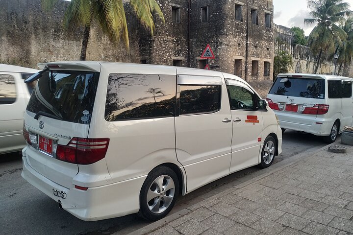 Zanzibar Flygplatstransfer ZNZ Private Taxi Hotel Transfer