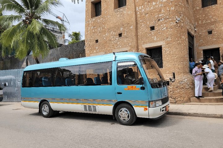 Zanzibar Flygplatstransfer ZNZ Private Taxi Hotel Transfer