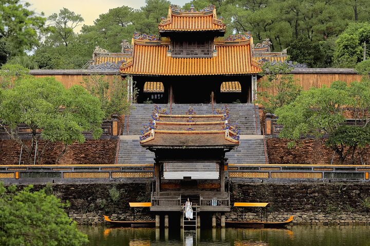 Hue City Sightseeing Privat bil med engelsktalende sjåfør
