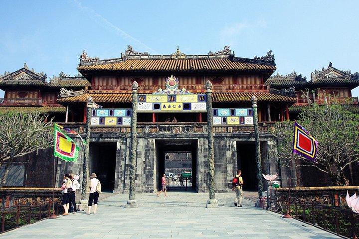 Hue City Sightseeing Privat bil med engelsktalende sjåfør