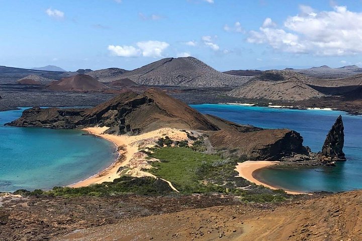Galapagos & Machu Picchu från MANTA PORT CRUISE SHIP TERMINAL