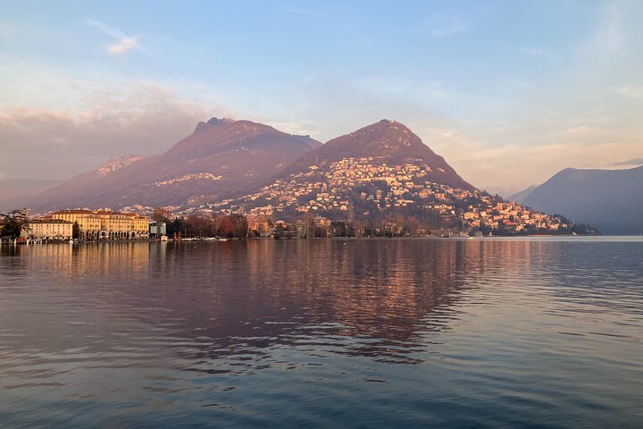 Lago Como & Lugano para grupos pequeños : 2 países en 1 día, Crucero en barco