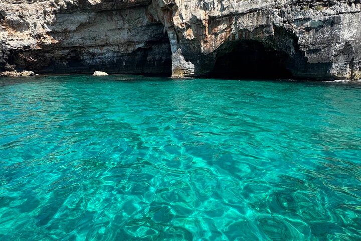 Visite de groupe de 3 heures en bateau aux grottes de Santa Maria di Leuca