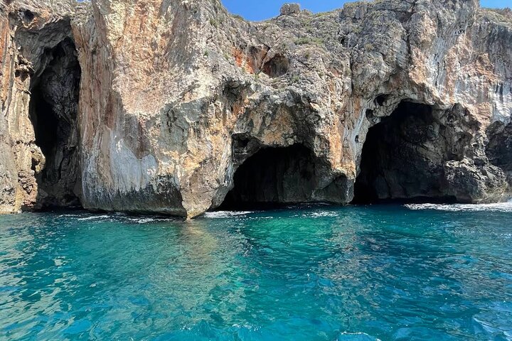 Visite de groupe de 3 heures en bateau aux grottes de Santa Maria di Leuca