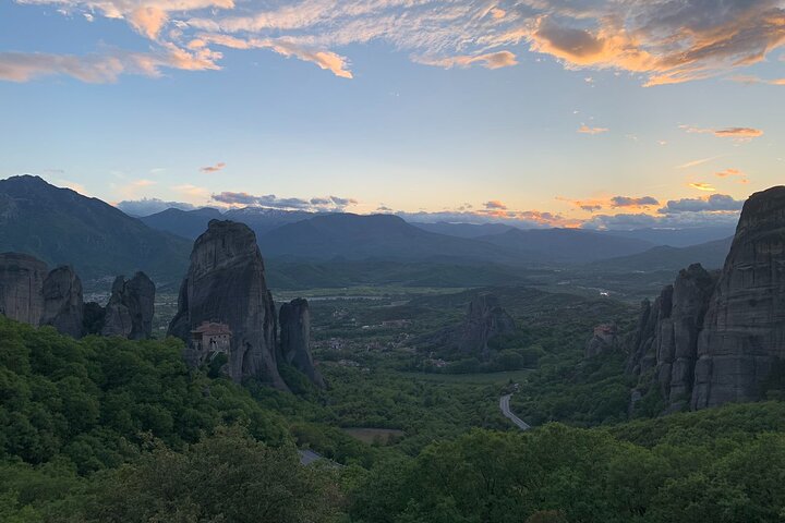 Meteora Zonsondergang: 'Verborgen Schatten' Tour - Kleine Groep
