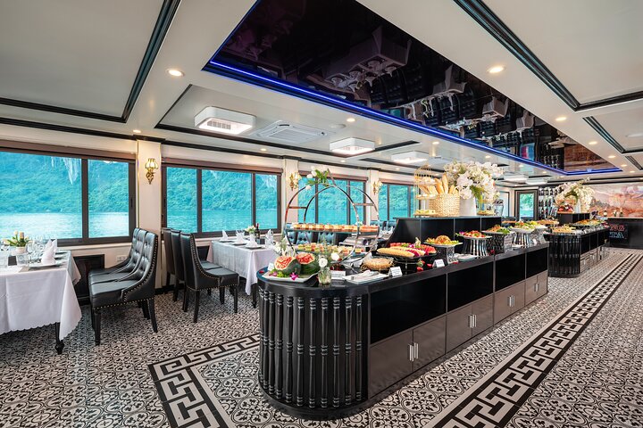 Halong Bay 5-stjernede krydstogter med buffet, solnedgang og jacuzzi