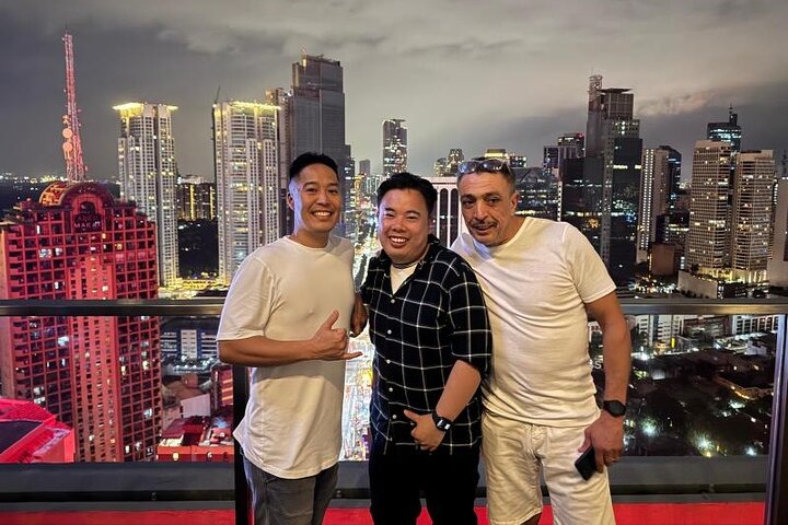Makati : Pubcrawl Midget boxing rooftop muziek en gogo clubs