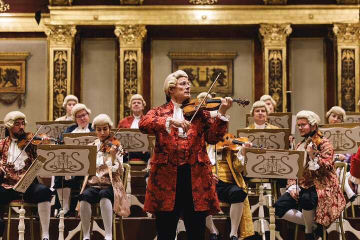 Wiener Mozartkonzert in historischen Kostümen im Musikverein