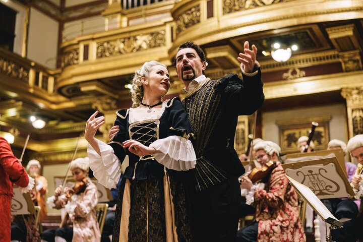 Wiener Mozartkonzert in historischen Kostümen im Musikverein