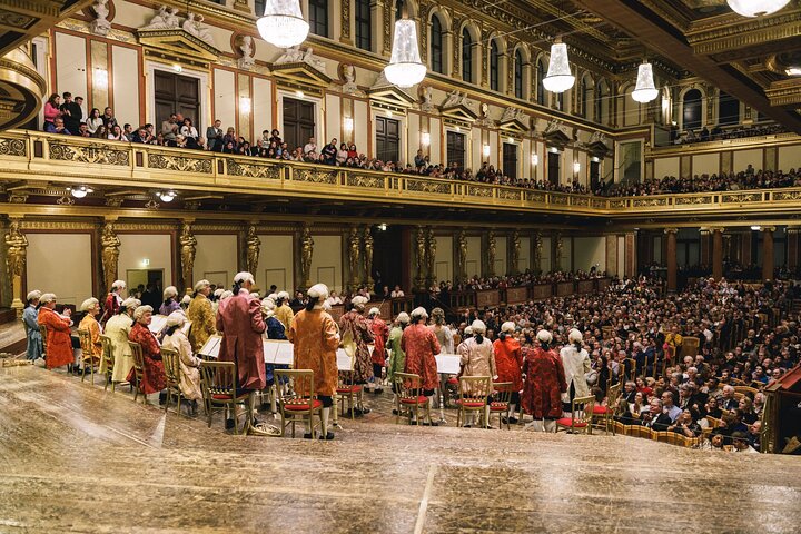 Wiener Mozartkonzert in historischen Kostümen im Musikverein