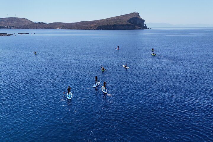Himarë Sunset Kayak en SUP Tour naar Filikuri Beach