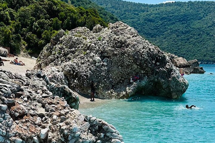 Saranda Boat Trip to Hidden Bays and Kroreza with snorkelling