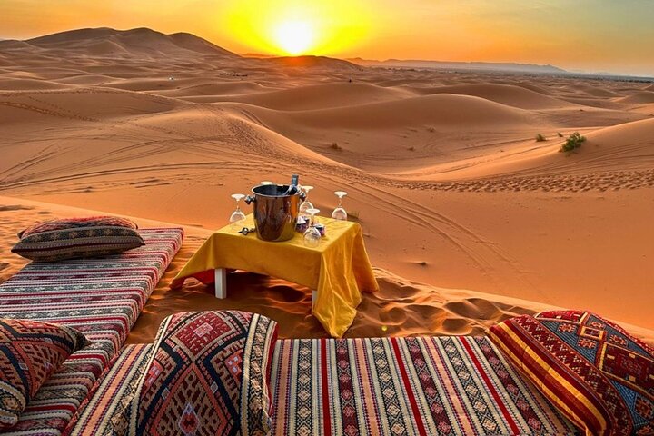 Traslado privado desde el aeropuerto de Errachidia al desierto de Merzouga