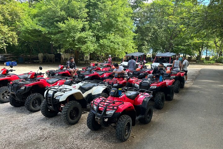 Punta Cacique ATV 4WD Jungle e Mountain Adventure em Costa Rica