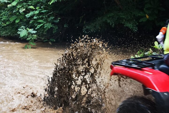 Punta Cacique ATV 4WD Jungle e Mountain Adventure em Costa Rica