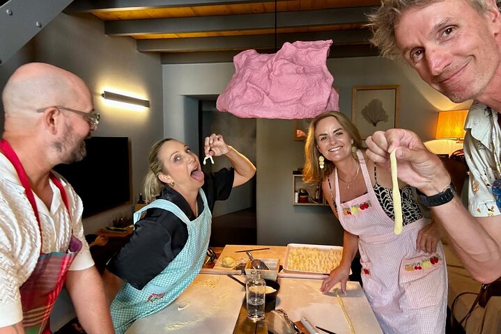 Aula de culinária em um antigo mosteiro de artistas no coração de Monopoli
