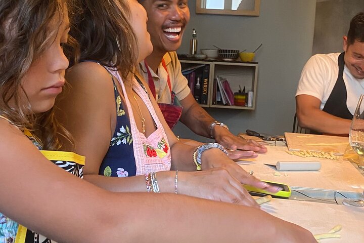 Aula de culinária em um antigo mosteiro de artistas no coração de Monopoli