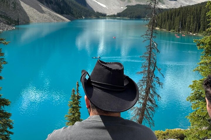 Restauranter i nærheten av Moraine Lake & Louise & Banff Day Tour