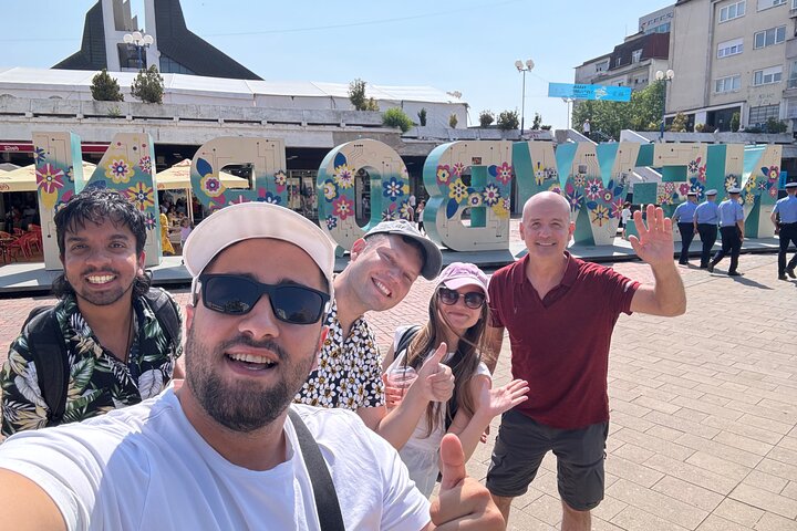 Excursión de un día a Kosovo desde Tirana, Pristina y Prizren