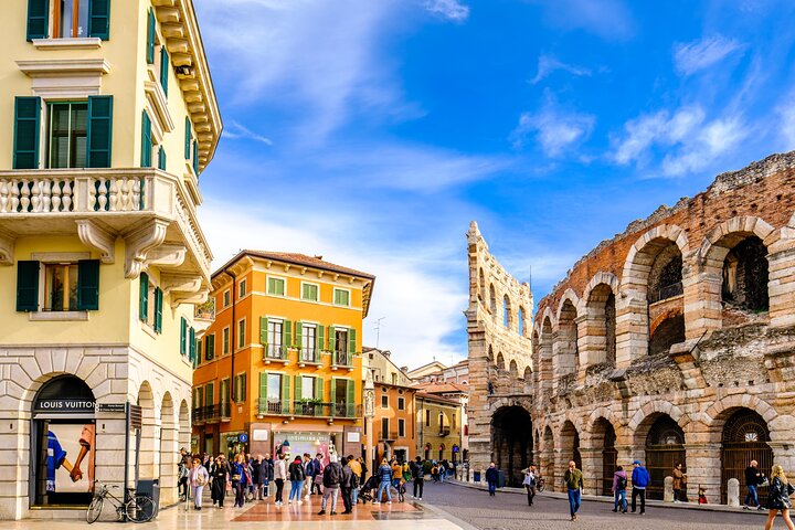 Verona: Tur med arena, kabelbil og valgfrie Juliet billetter