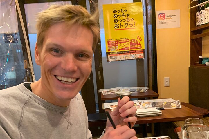 Okinawa: Local Bar-Hopping aventura na cidade de sua escolha