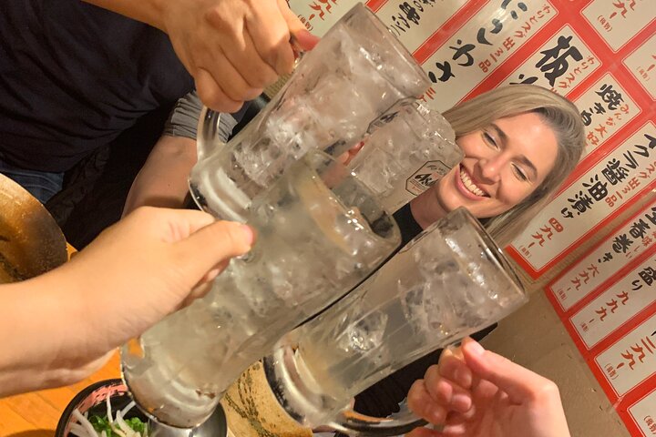 Okinawa: Local Bar-Hopping aventura na cidade de sua escolha