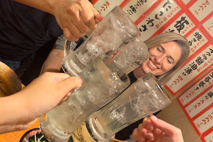 Saga: Private Food and Bar Hopping Tour – Choose Your City