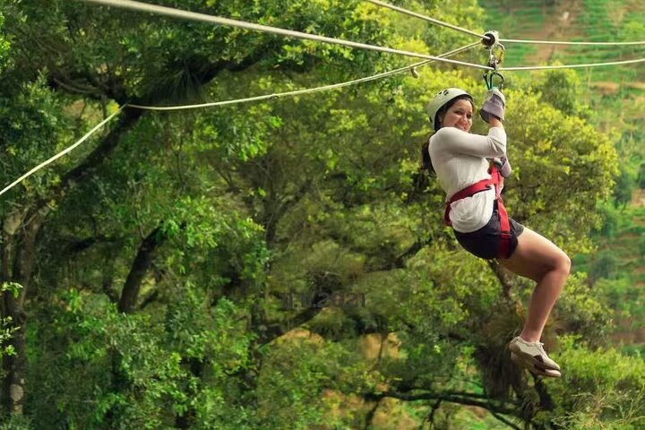Vang Vieng Kajakpaddling, Zipline, Tham Chang Cave och Water Cave