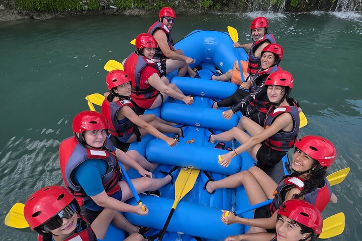 Visita guiada de rafting - Parque Nacional del Río Vjosa - Permet, Albania