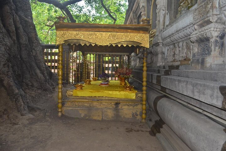 Vier heilige plaatsen die verband houden met de Lord Buddha Life PilgrimageTour