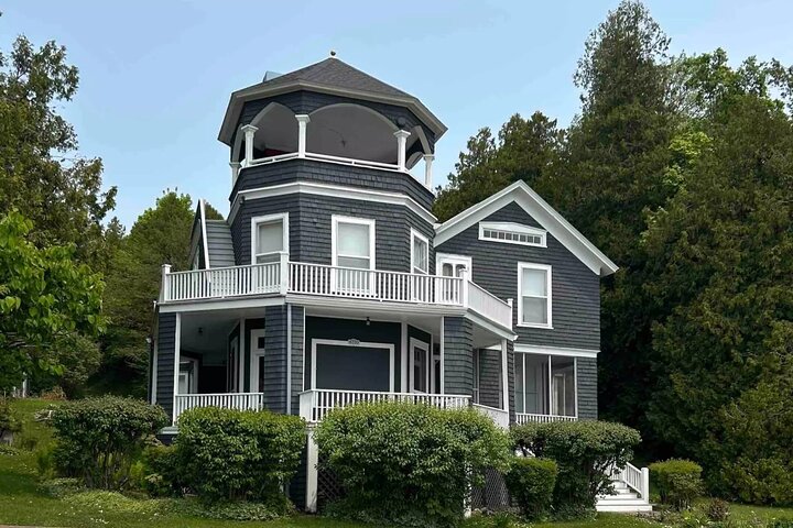 Elegant East Bluff : een zelfstandige Mackinac Island Tour