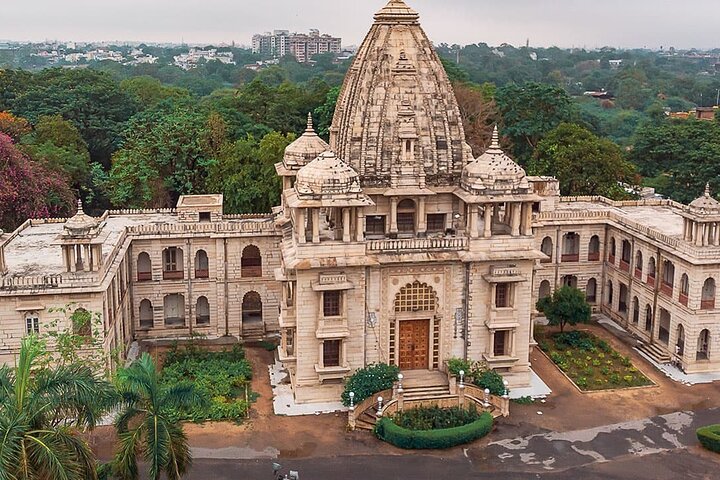 Vadodara to Ahmedabad: Vibrant Cities of Gujarat Tour